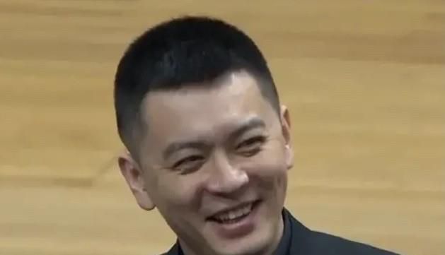 男生摸女生下面的视频