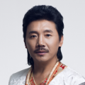 日本老师扒裙子打屁股网站